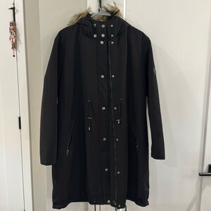 Seraphine Maternity and baby wearing parka. Size US 8. Excellent condition